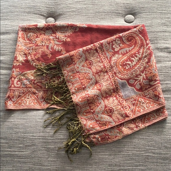 Patterned Scarf/Wraps - Picture 2 of 13